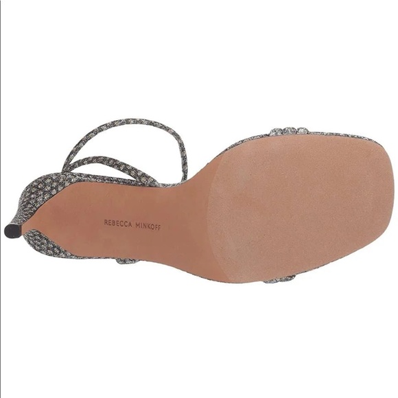 Beautiful heels - Picture 15 of 16